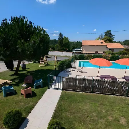 La Bonne Chauffe-col De Cygne * Verrieres (Charente)