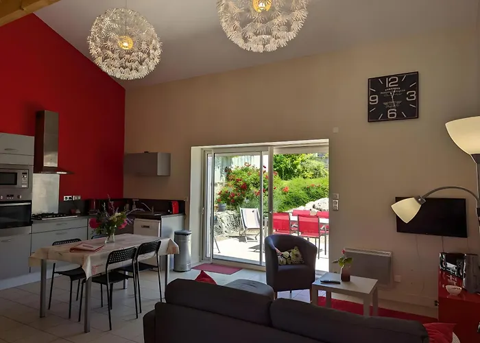 La Bonne Chauffe-col De Cygne * Verrieres (Charente)