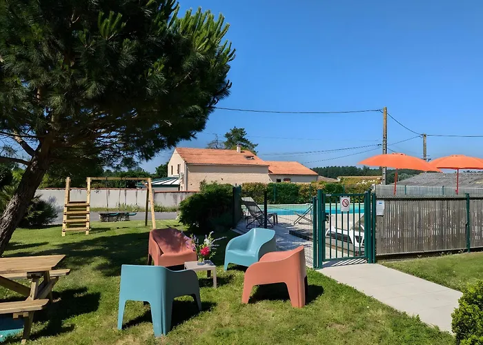 La Bonne Chauffe-col De Cygne 펜션 Verrieres (Charente)
